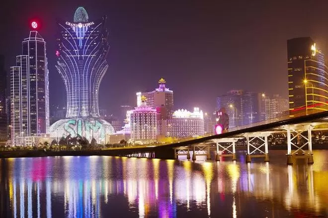 Giải pháp công nghiệp kỹ thuật tường rèm